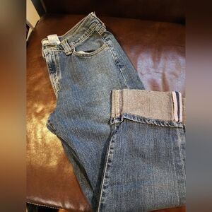 Levi's Straight Leg Capri Jeans